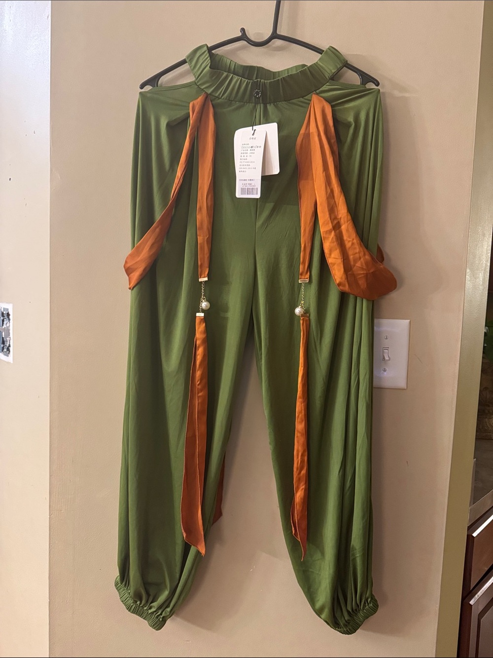 Liulggoer NWT Chinese dance pants shen Yun body rhyme
